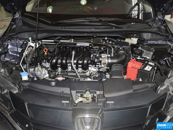 5l cvt 发动机局部特写