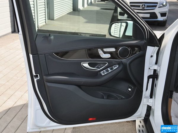 北京奔驰 glc 260 4matic 左前车门正视图