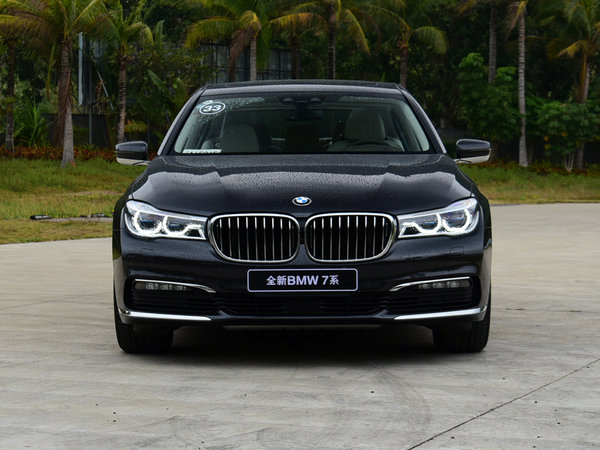 宝马(进口)  730li 车头正面视角