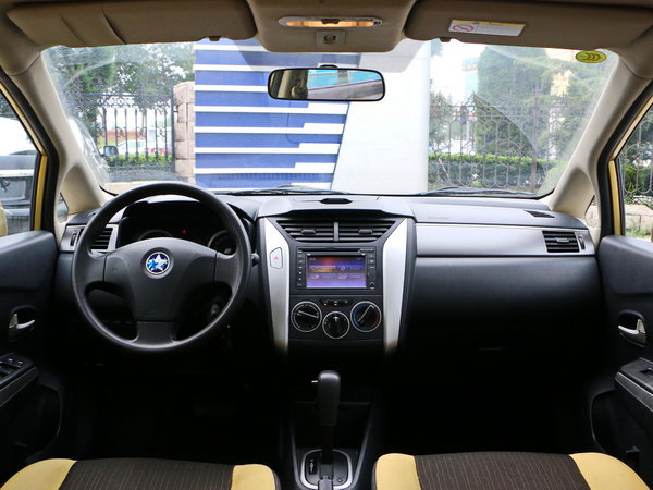 启辰r50x现金优惠9000元降价竞争骊威