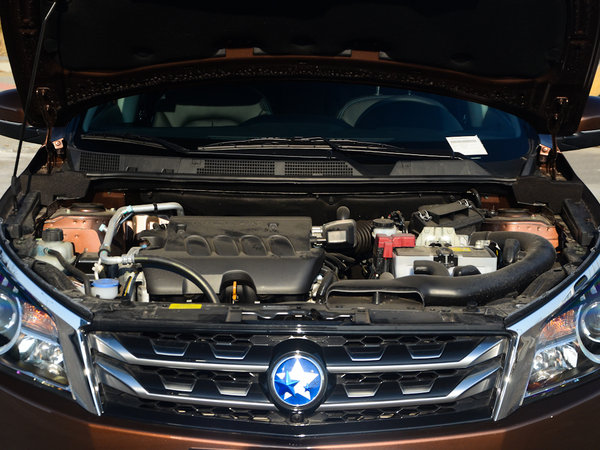 东风启辰  2.0l 发动机舱