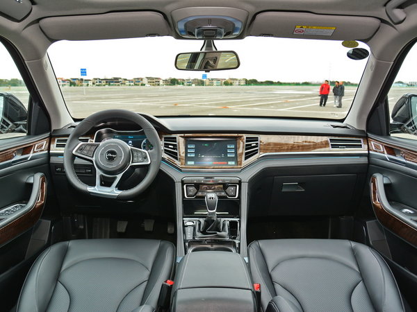 大迈x7售价999万元起竞争博越