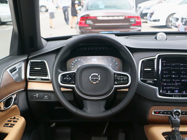 17款沃尔沃xc90七座suv 高品质越野现车