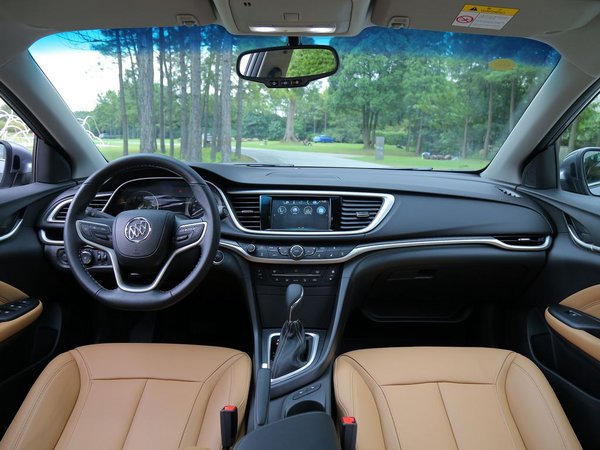 阅朗是上汽通用别克推出的全新旅行车,其基于英朗打造,可以看做是