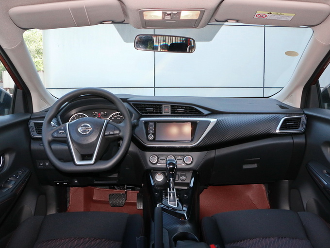 东风日产 1.6l 大中控全景