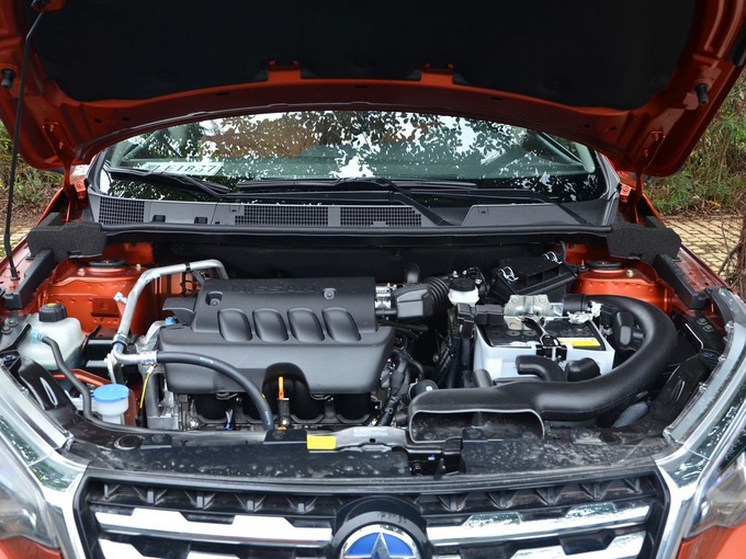 东风启辰 2.0l 发动机舱