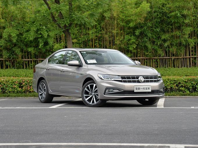 长春宝来优惠现车 现代领动降价2.2万