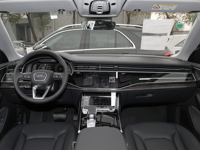 奥迪(进口)  55 tfsi 大中控全景