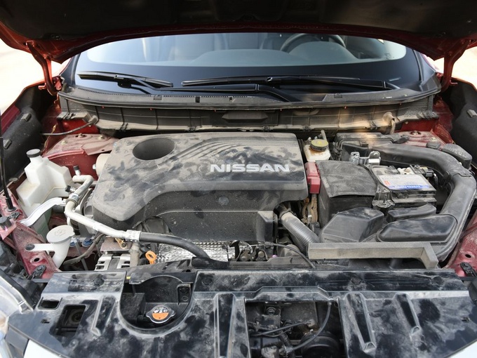 东风日产 2.5l cvt 4wd xl 发动机舱