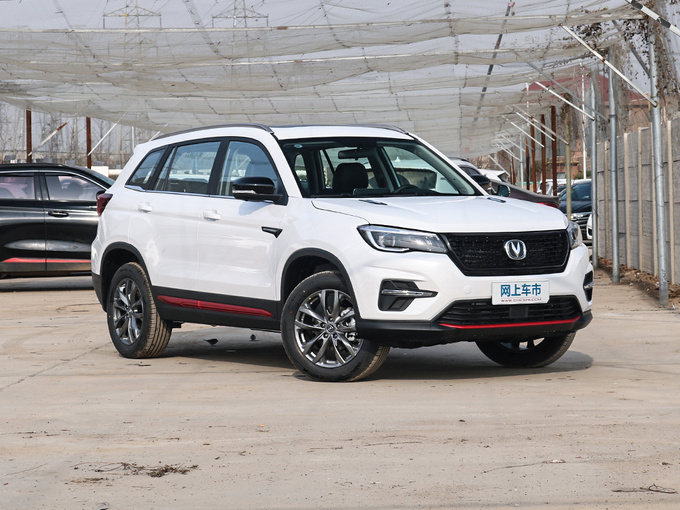 长安汽车  荣耀百万版 280t 右前正45度