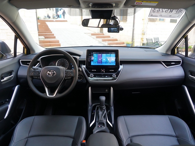 广汽丰田  2.0l 大中控全景