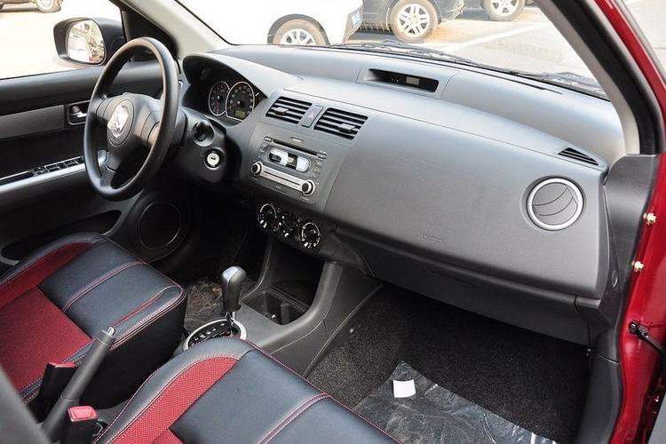 【雨燕图片】雨燕图片_雨燕汽车高清大图-青海新闻网-汽车