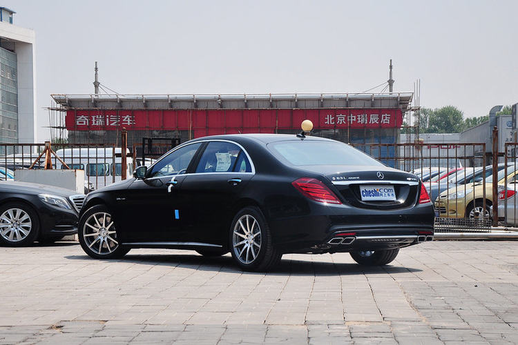 【奔驰s级amg图片】奔驰s级amg图片_奔驰s级amg汽车高清大图-新蓝网