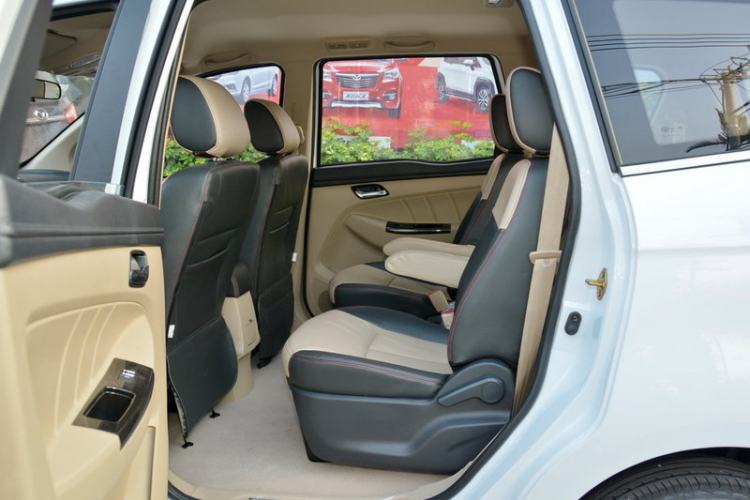 【英致737图片】英致737图片_英致737汽车高清大图-海峡网-汽车