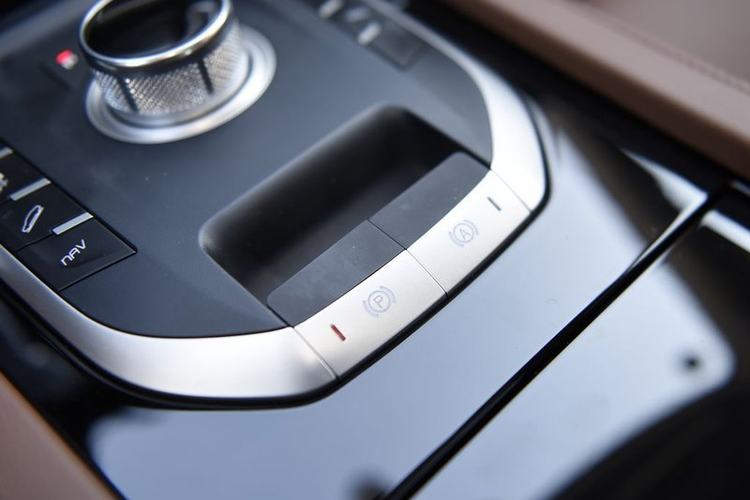 众泰t700 1.8t 2017款 双离合旗舰型贺岁版