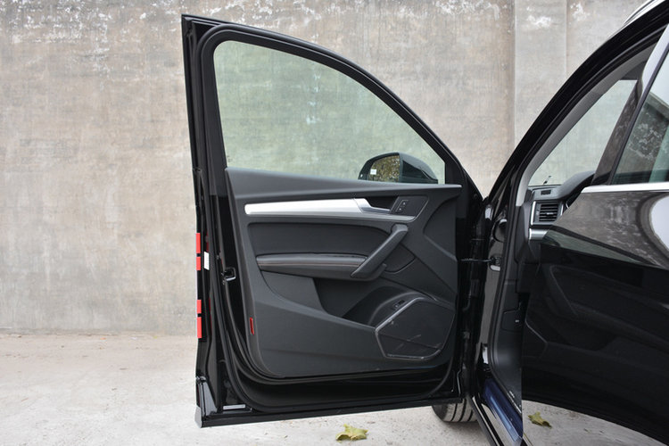 【奥迪q5l图片】奥迪q5l图片_奥迪q5l汽车高清大图-吐鲁番之窗-汽车